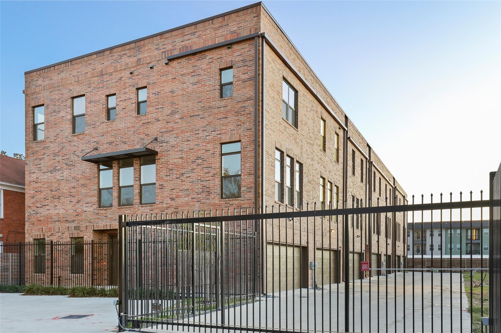 4928 Lexington Court